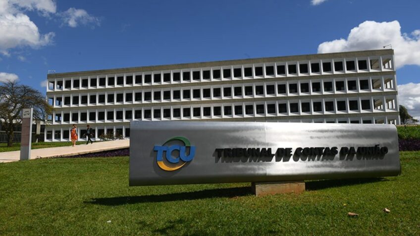 MPTCU exige investigação sobre financiamento de filme de Bolsonaro