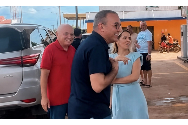Cinthia Pinheiro apaga foto com Abraão Lincoln após repercussão