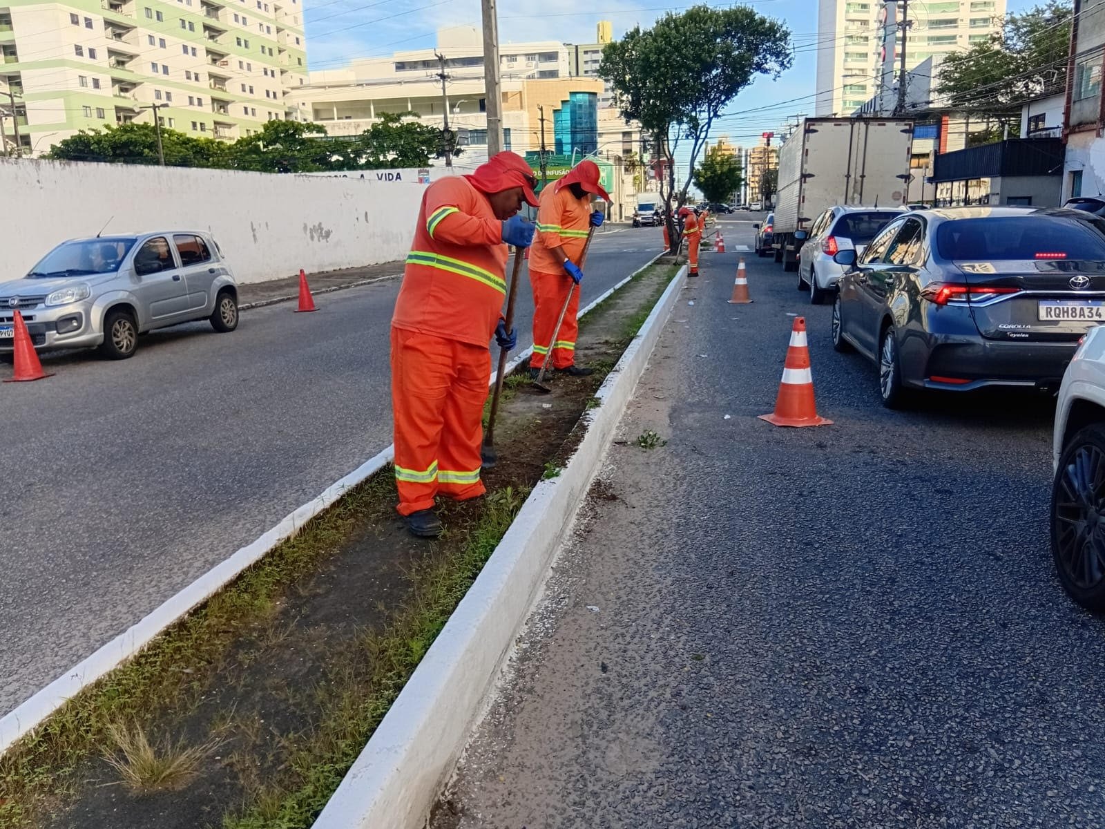 Urbana inicia mutirão com 300 trabalhadores em Tirol e Petrópolis