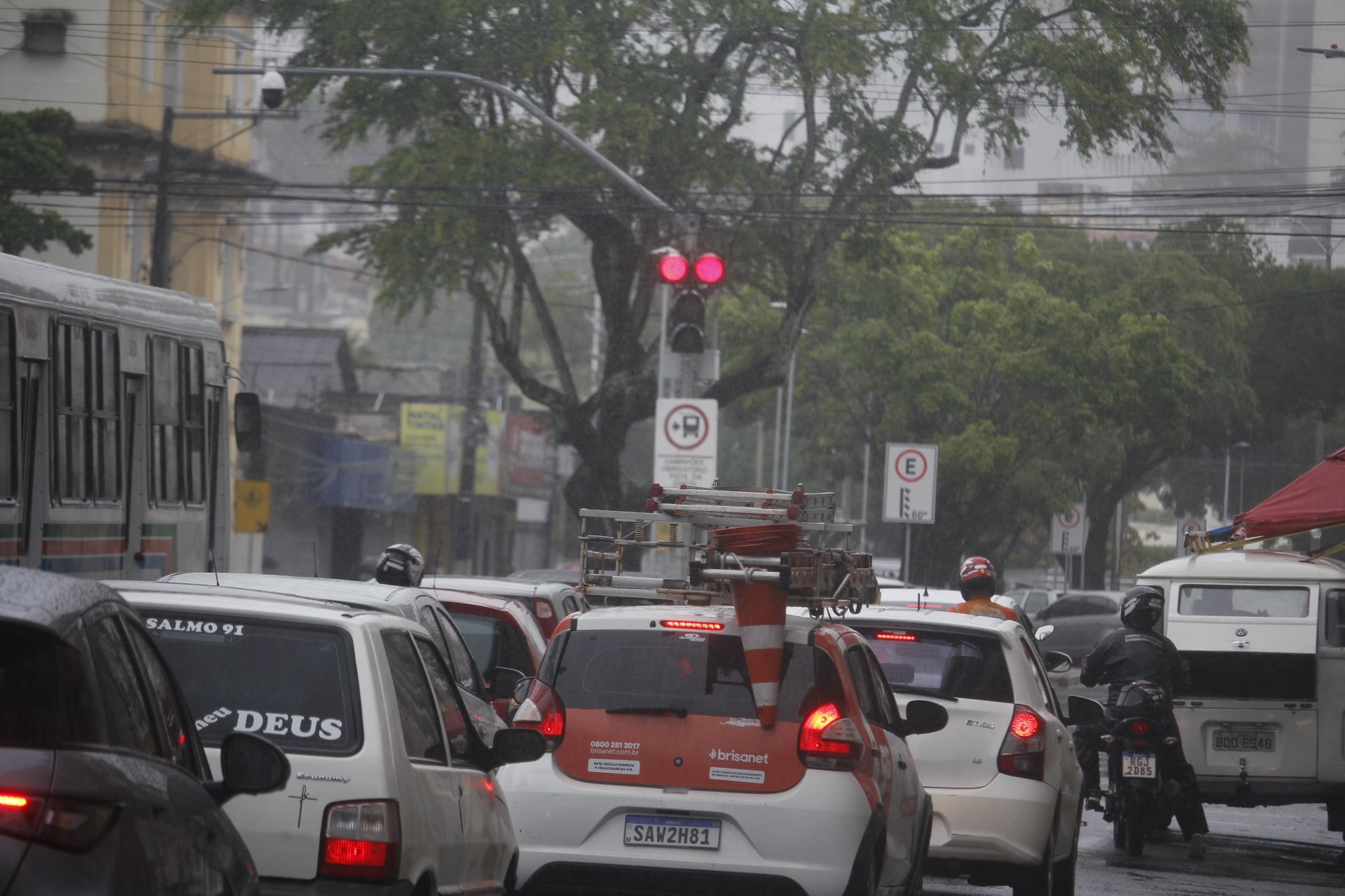 Natal: Secretaria de Mobilidade Urbana garante vias transitáveis apesar das chuvas