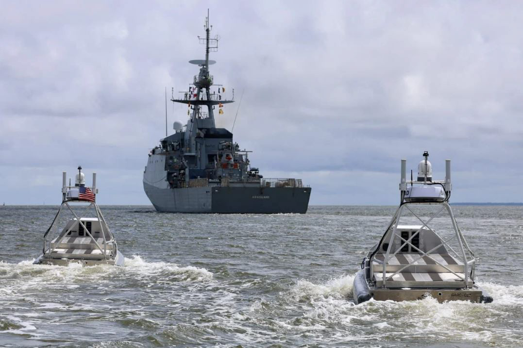 Brasil reforça fronteiras azuis com Navio Araguari