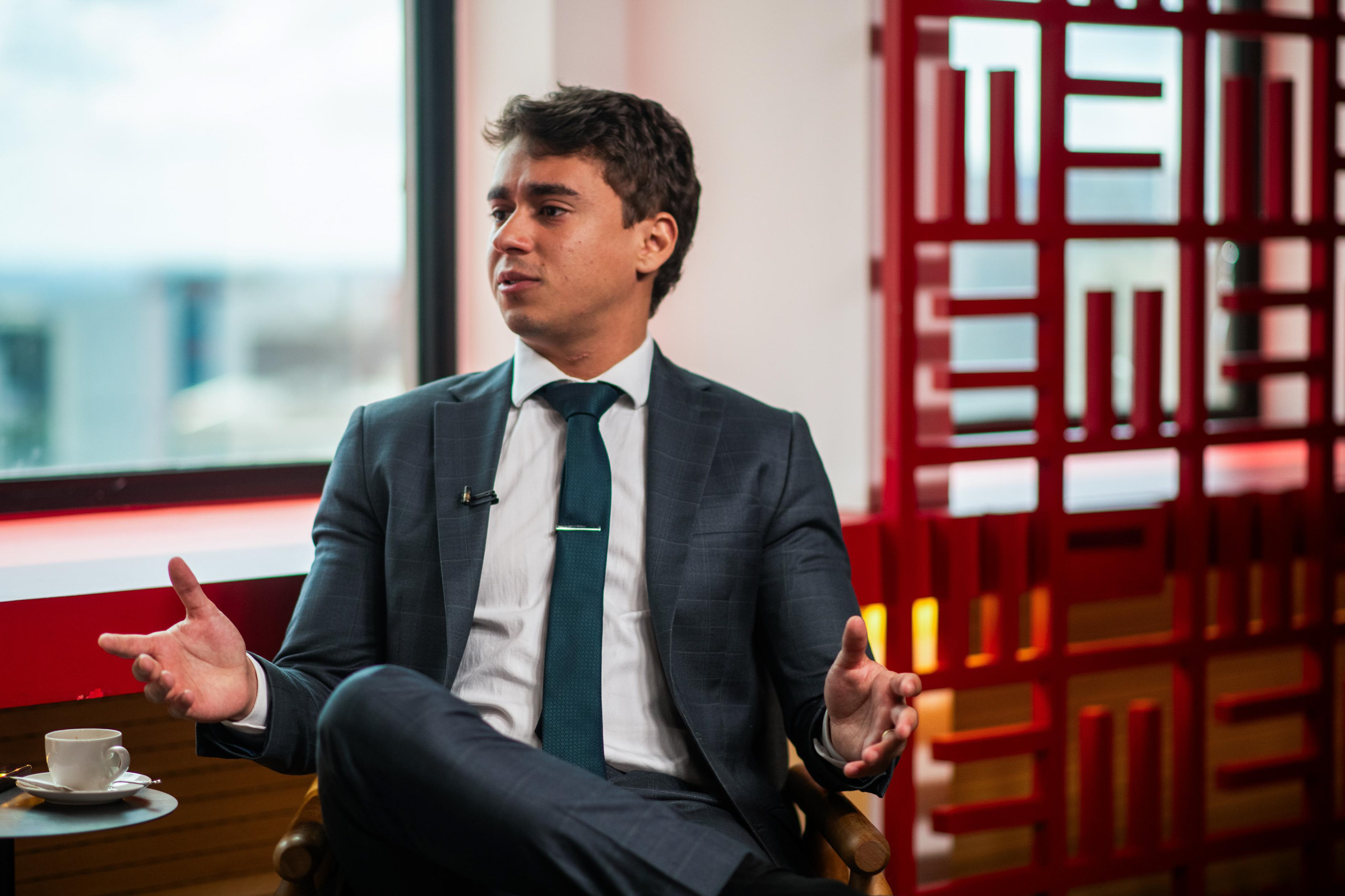 Nikolas Ferreira vence PT na Justiça por fala de Brazão