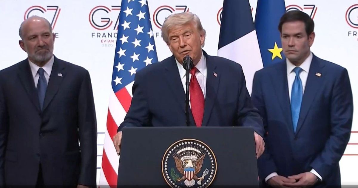 Em Évian-les-Bains, Trump declara que a situação política no Brasil é perigosa