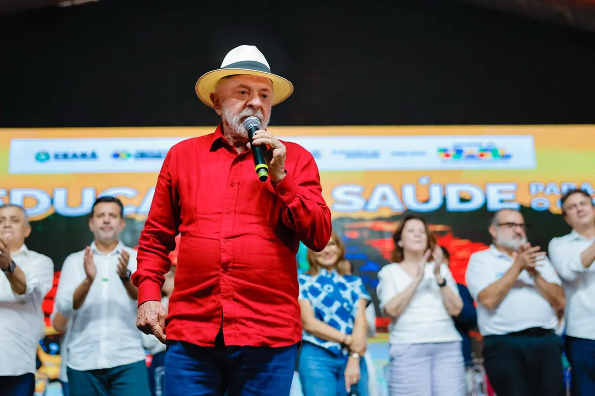 Governo Lula anuncia pacote de entregas em educação, saúde e habitação