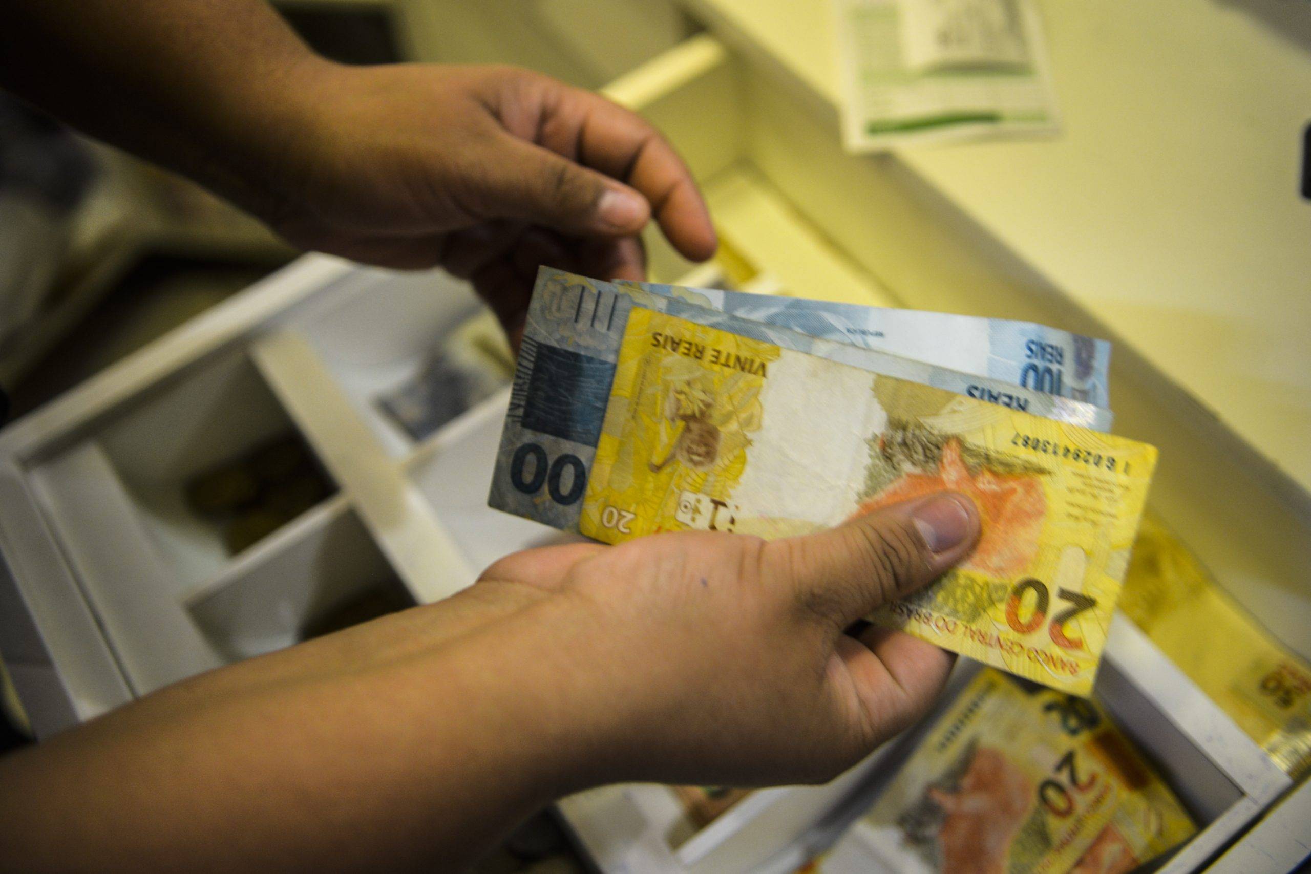 Novo Desenrola já renegociou R$ 12 bilhões em dívidas para mais de 1 milhão de pessoas