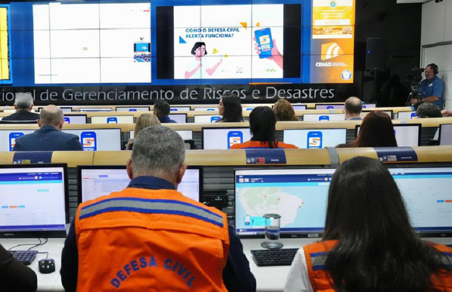 Governo federal implementa nova etapa do sistema Defesa Civil Alerta com foco em segurança