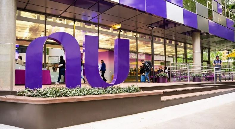 Nubank nega fechamento após falha em comunicado a clientes