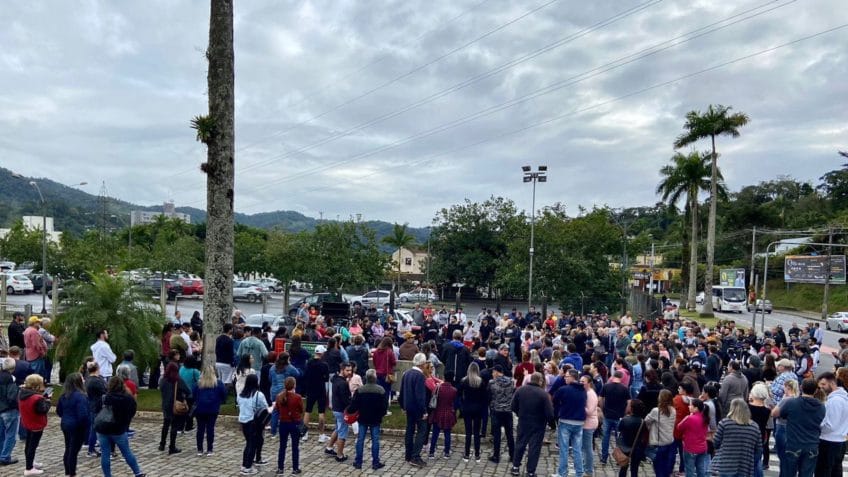 IBGE revela queda no desemprego de longo prazo