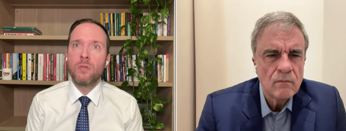 Alexandre de Moraes determina entrega de armas e mantém prisão domiciliar de Bolsonaro