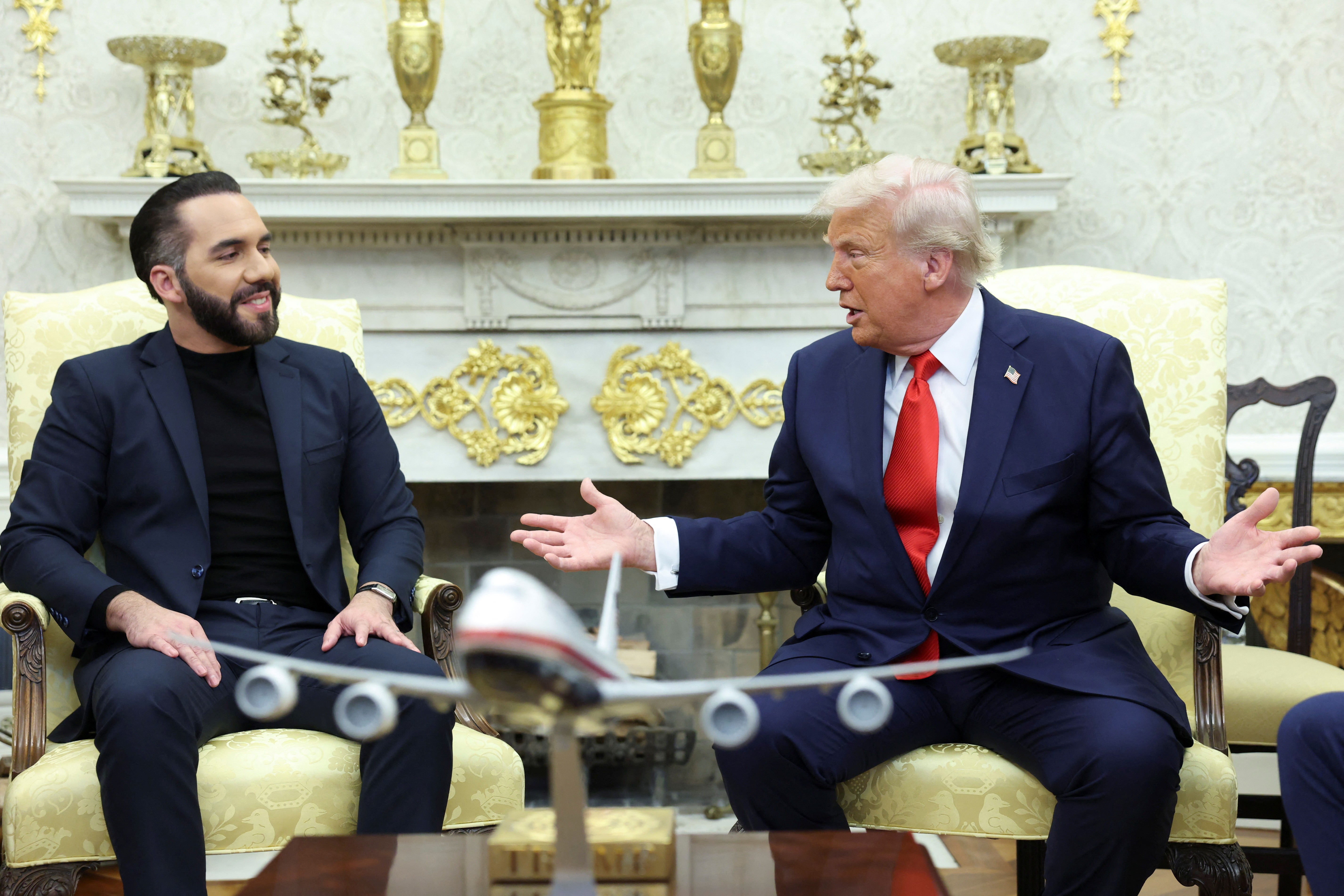 Entenda o modelo El Salvador e sua influência na política da América Latina