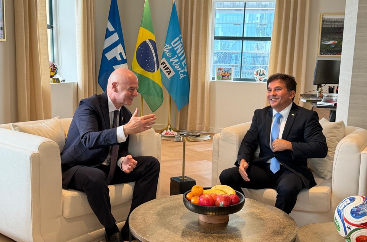 Ministro do Esporte ouve de chefão da Fifa promessa de impacto mundial para a Copa Feminina no Brasil