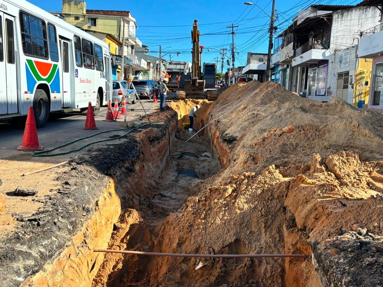Obras de drenagem na Avenida Solange Nunes, em Natal, avançam com previsão de término em setembro