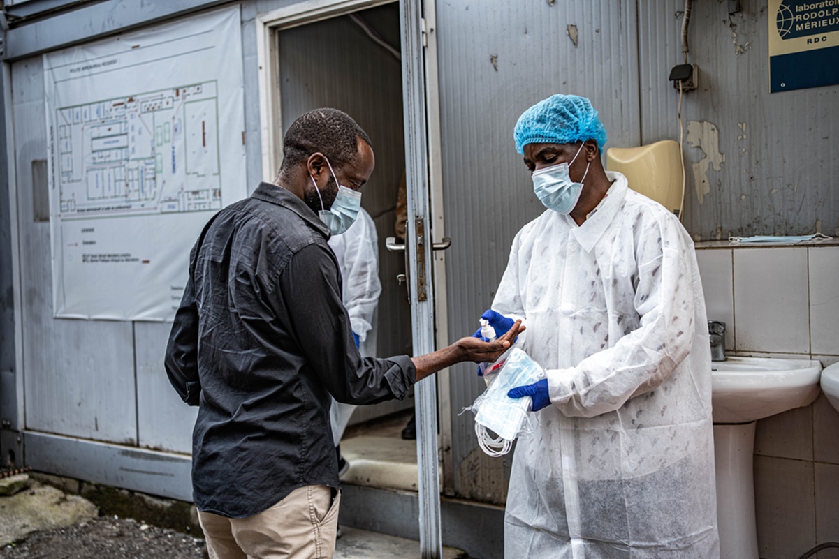 OMS eleva para "muito alto" o risco de surto de Ebola no Congo