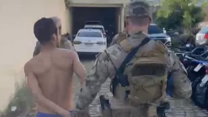 Polícia cumpre 24 mandados em operação contra facção criminosa no RN; adolescente é apreendido