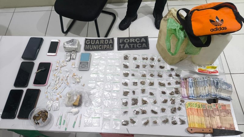 Polícia Militar e Guarda Municipal prendem três suspeitos e apreendem drogas em Parnamirim
