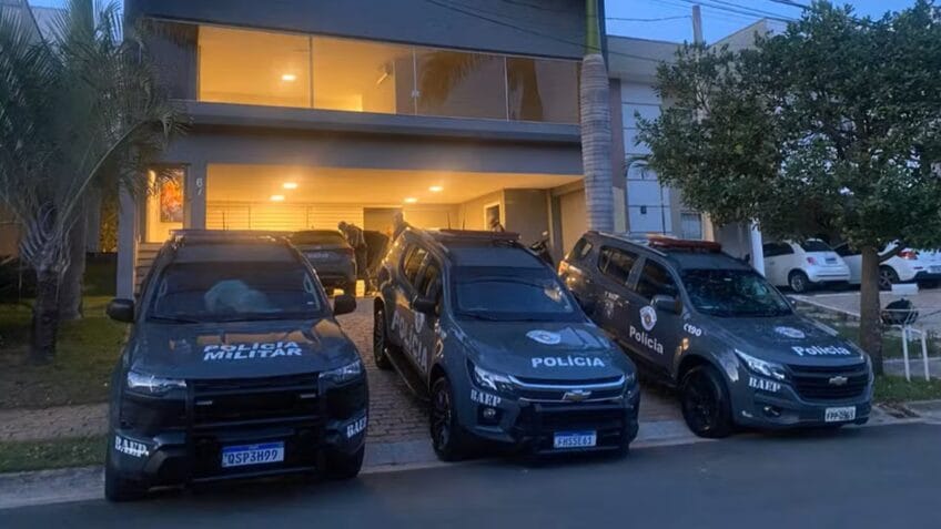 Ministério Público de São Paulo prende policial e ex-estagiário ligados ao PCC