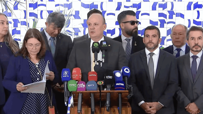 Oposição acusa STF de ameaçar Congresso