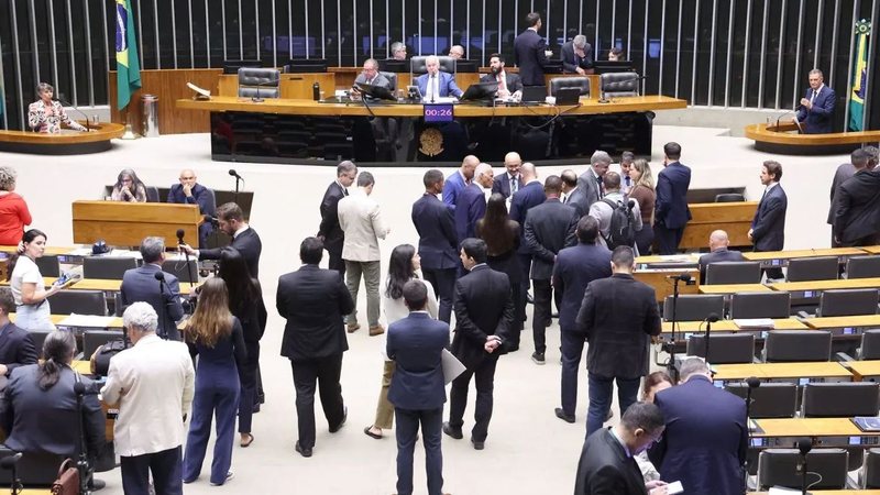 Oposição na Câmara tenta revogar acordo do INSS com Contag sob investigação de fraude