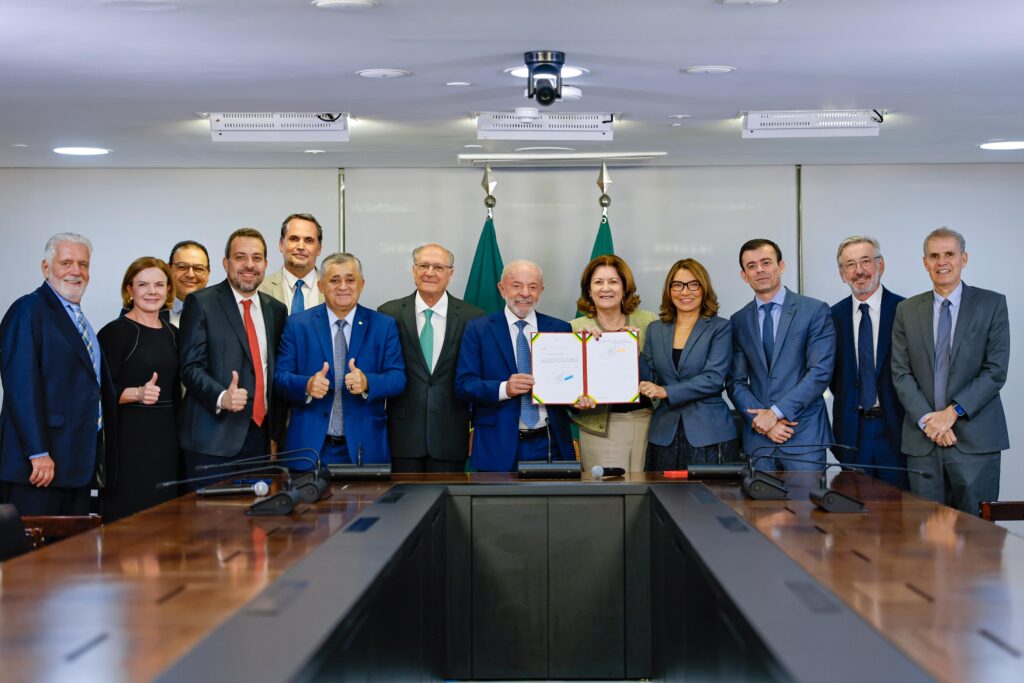 Medida Provisória que extingue ‘taxa das blusinhas’ corre risco de caducar sem avanço no Congresso