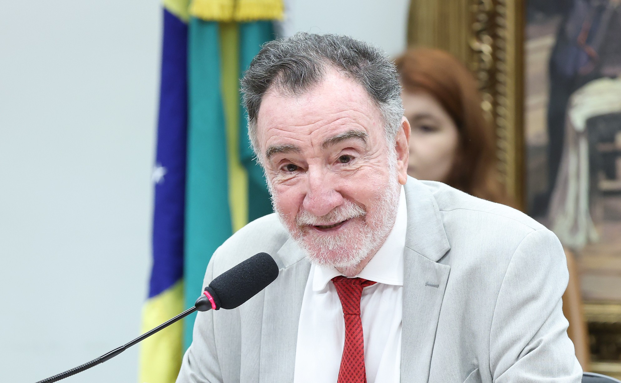 Lula articula candidatura de Patrus Ananias ao governo de Minas