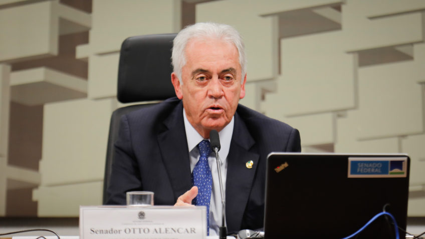 CCJ do Senado prioriza PEC que extingue escala 6 X 1