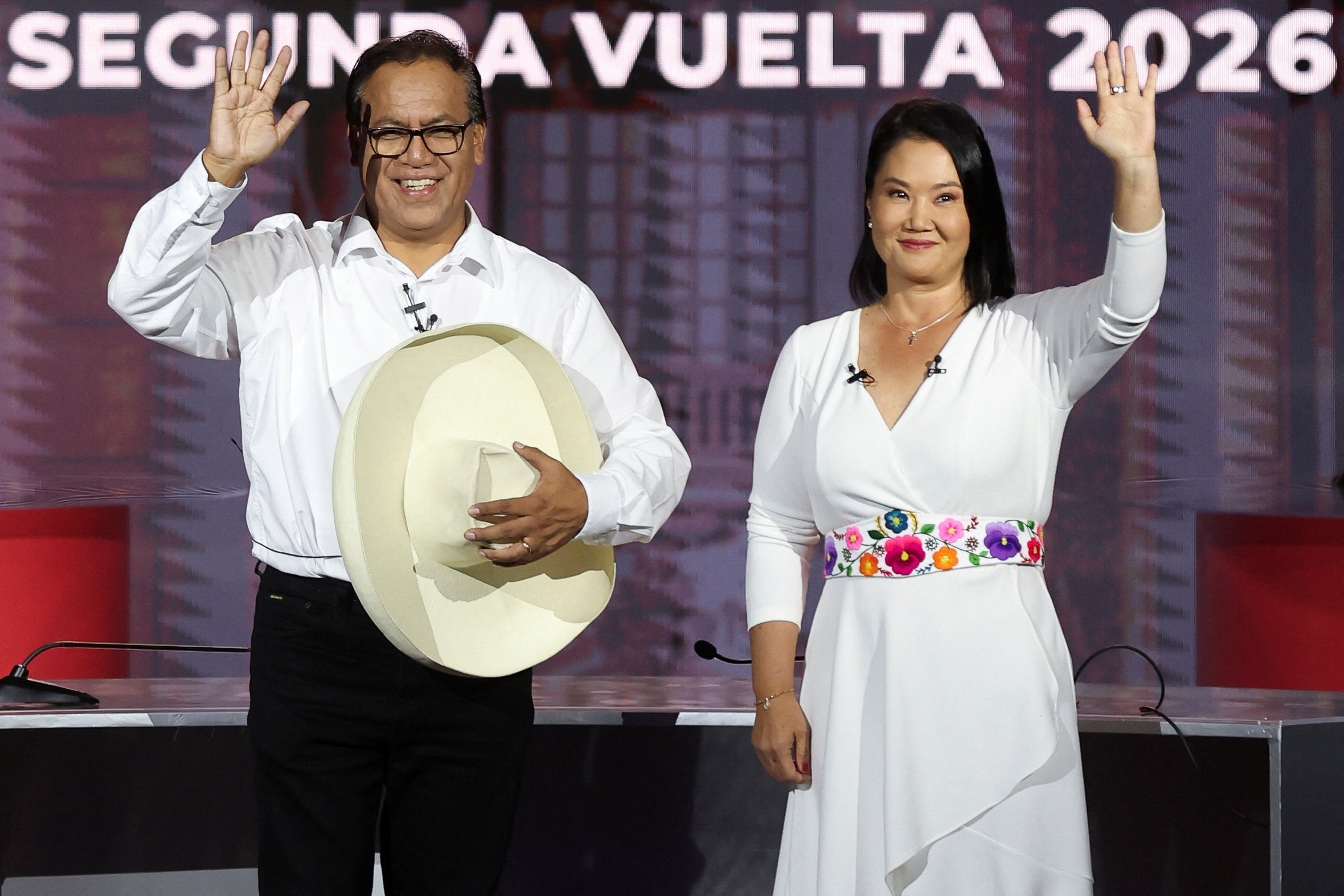 Peru vota neste domingo em disputa acirrada entre Keiko Fujimori e Roberto Sánchez