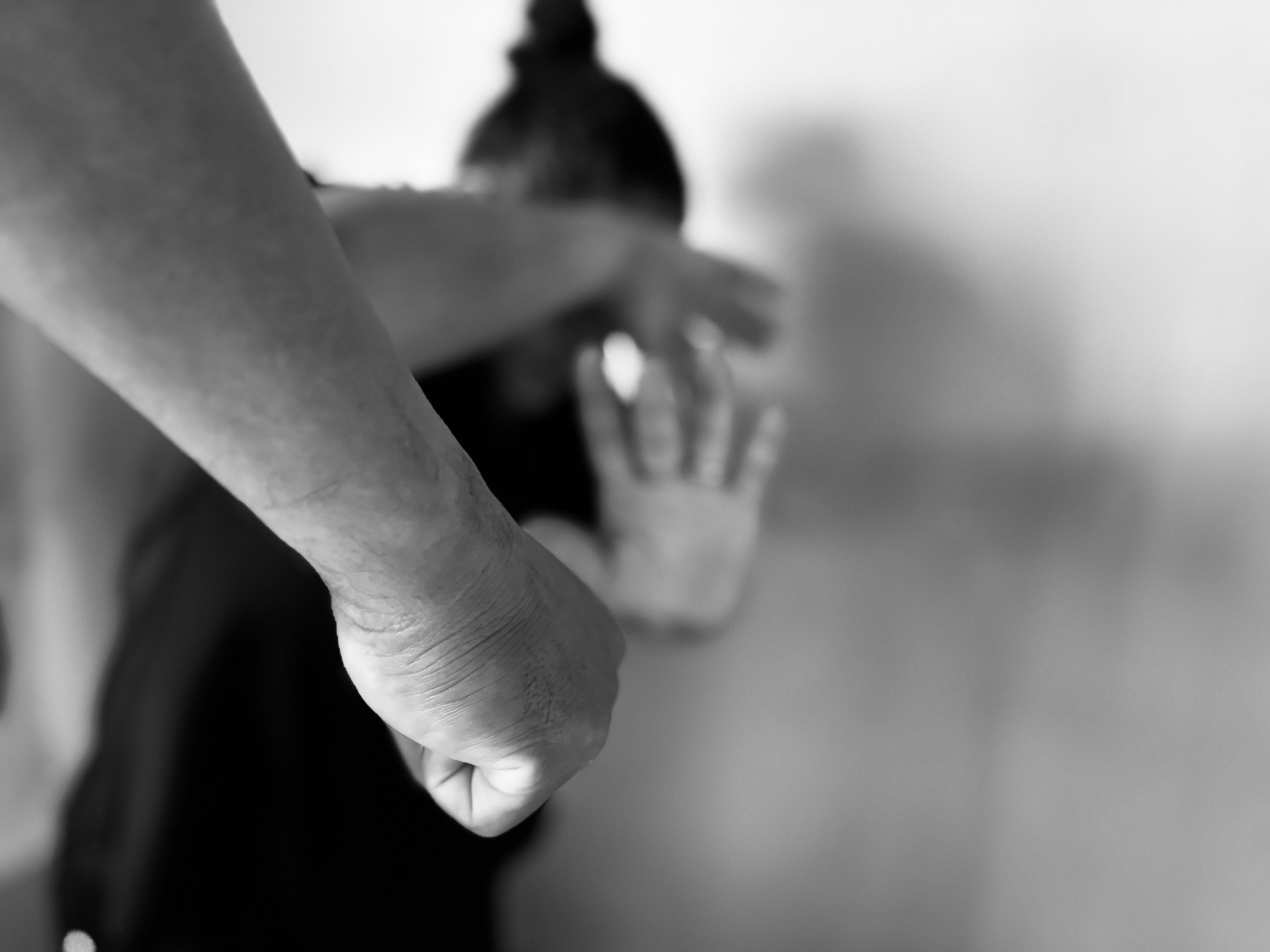 Pesquisa revela que 77% das mulheres no DF já sofreram violência do parceiro