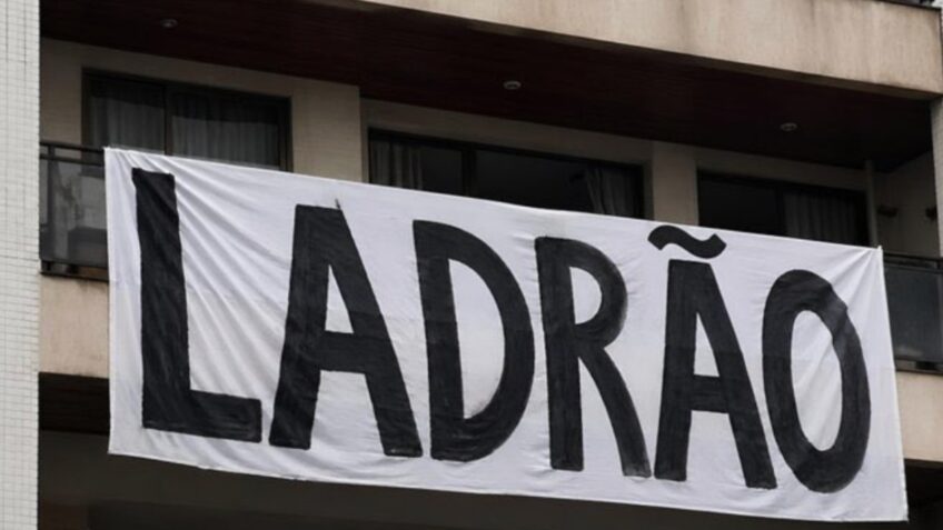 Polícia Federal justifica abordagem por faixa de "ladrão" e reacende debate sobre liberdade de expressão