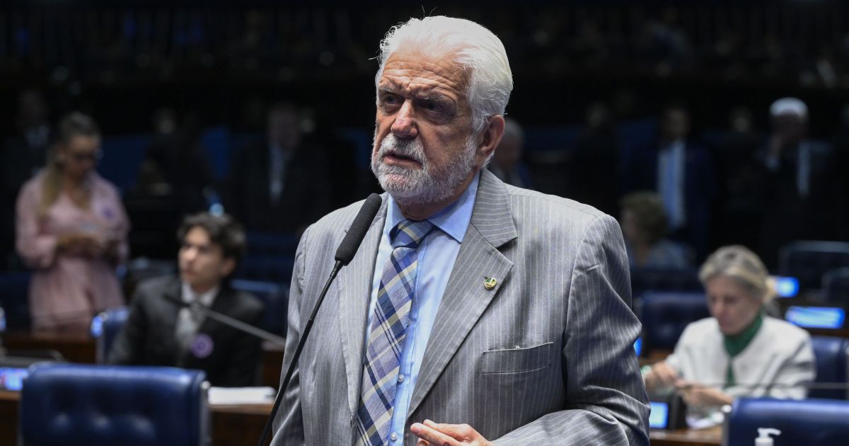 Investigação da PF aponta que Jaques Wagner acompanhou emenda de interesse do Banco Master