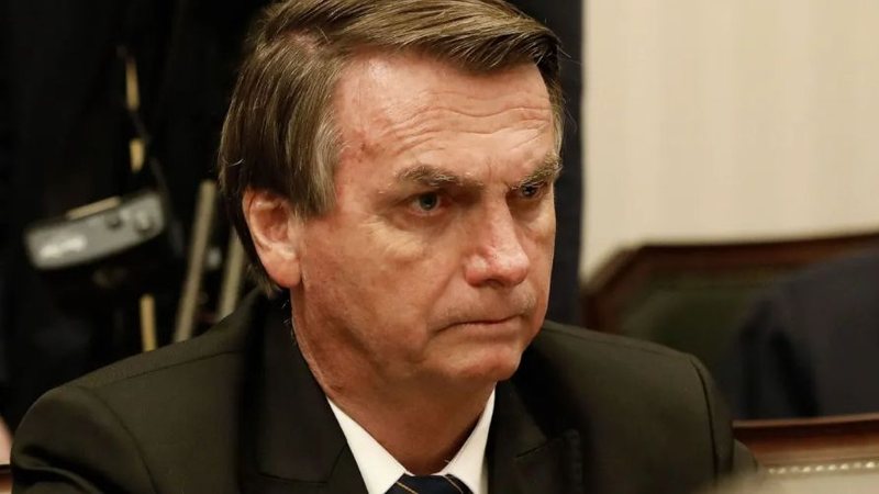 Polícia Federal cumpre mandado de busca e apreensão na casa de Jair Bolsonaro em Brasília