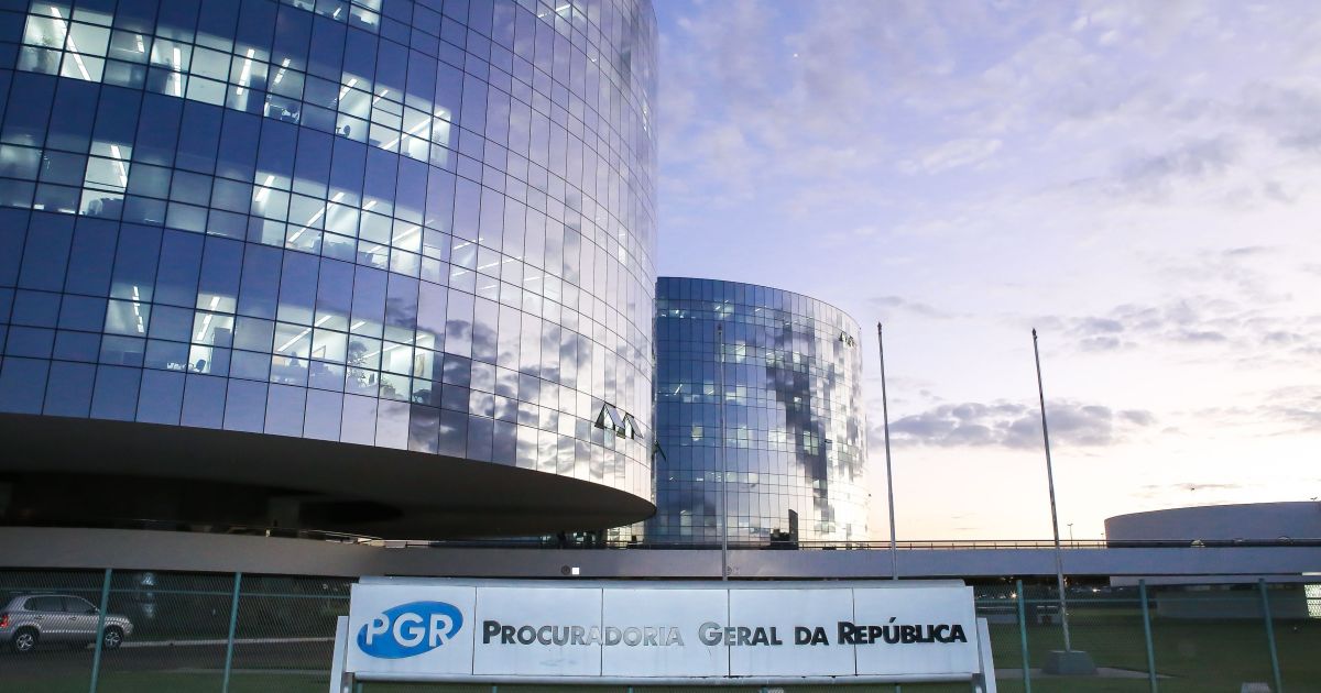PGR exige ajustes do STF em regras sobre salários da Justiça