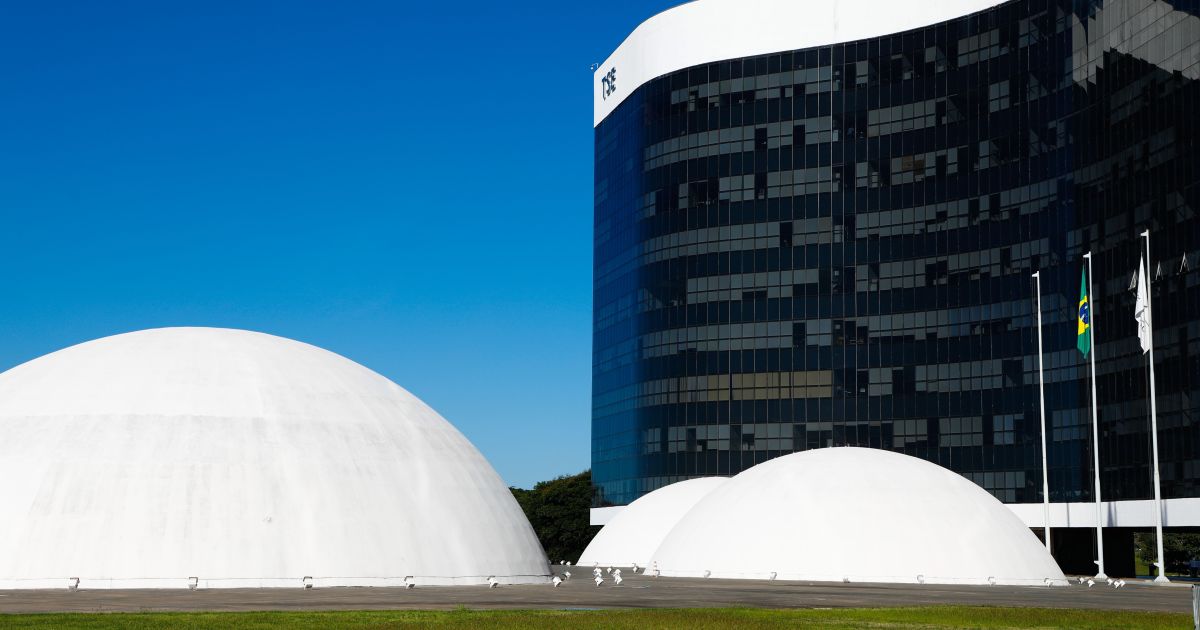 TSE discute parâmetros para pesquisas eleitorais após pedido do PL para suspender levantamento