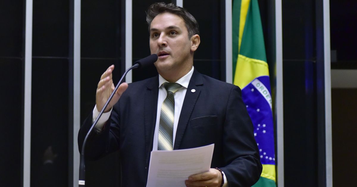 PL oficializa candidatura de Zucco ao governo do RS com frente da direita