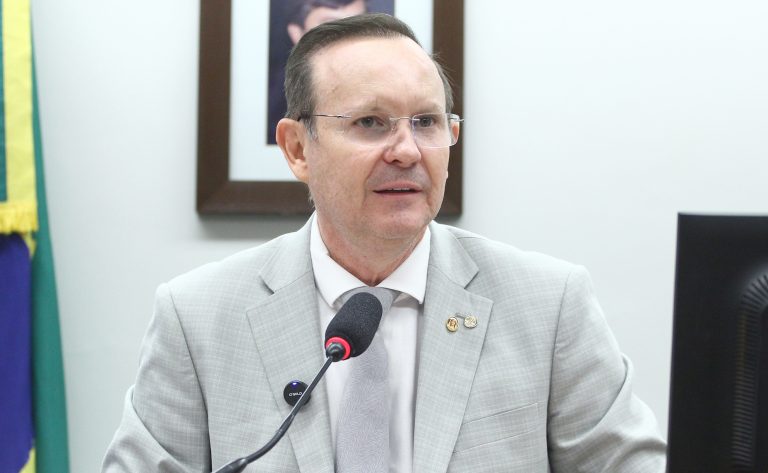 Câmara analisa destinar 2% da arrecadação de bets para Fundo Nacional de Assistência Social