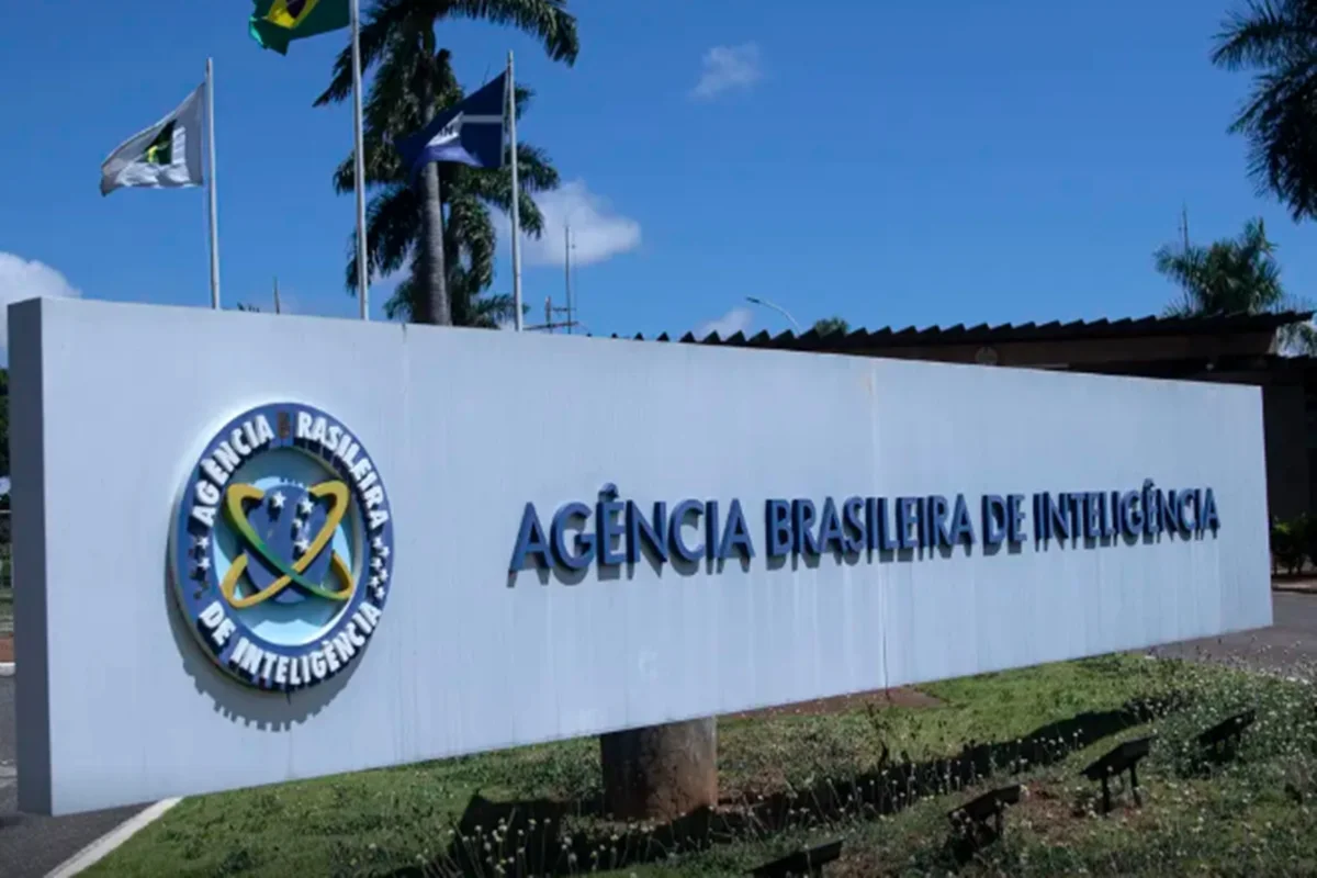 Planalto adia nova lei da inteligência por receio de "Abin Paralela"
