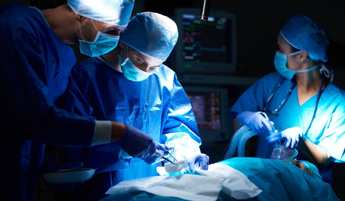 Plano de saúde é obrigado a custear cirurgia reparadora em Parnamirim