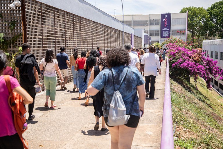MEC impõe prazo final para adesão à PND 2026, crucial para o ensino