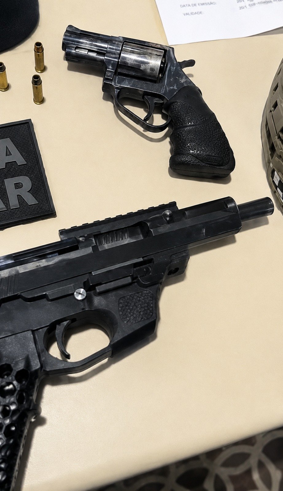 Polícia Militar apreende armas de fogo e prende suspeitos em Canguaretama após confronto