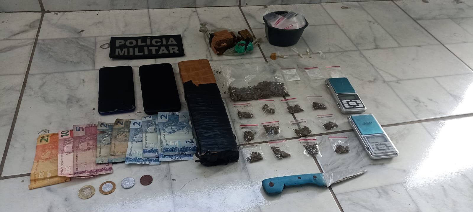 Polícia apreende drogas e insumos para tráfico em Canguaretama