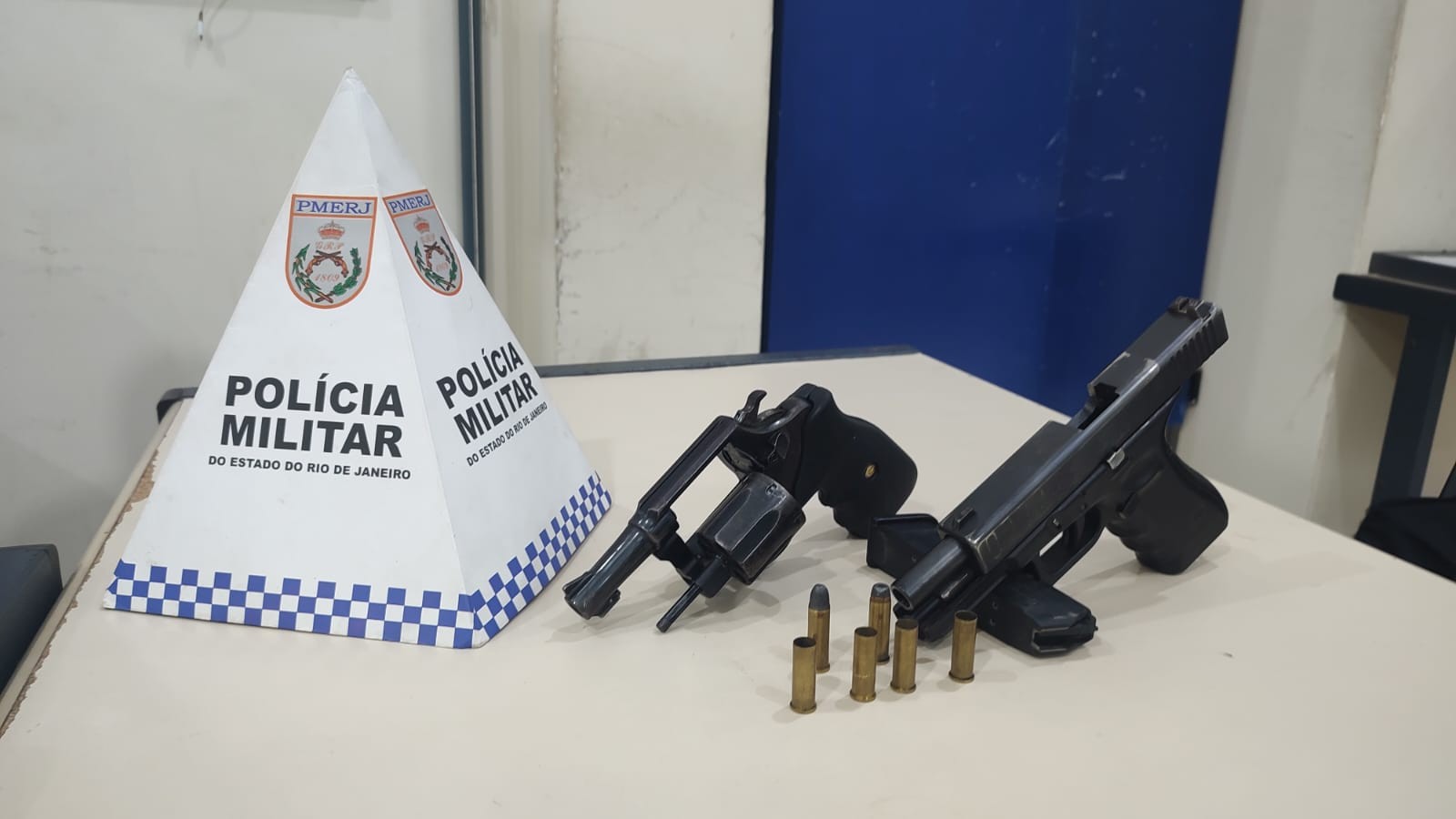 Policial militar é baleado durante assalto na RJ-106 em Saquarema