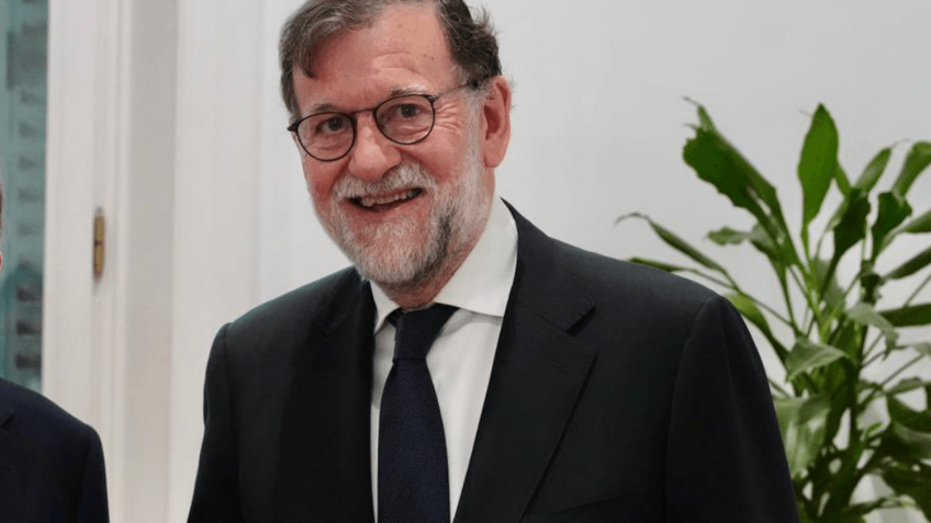 Políticos condenam artigo de Mariano Rajoy por teor racista sobre a França