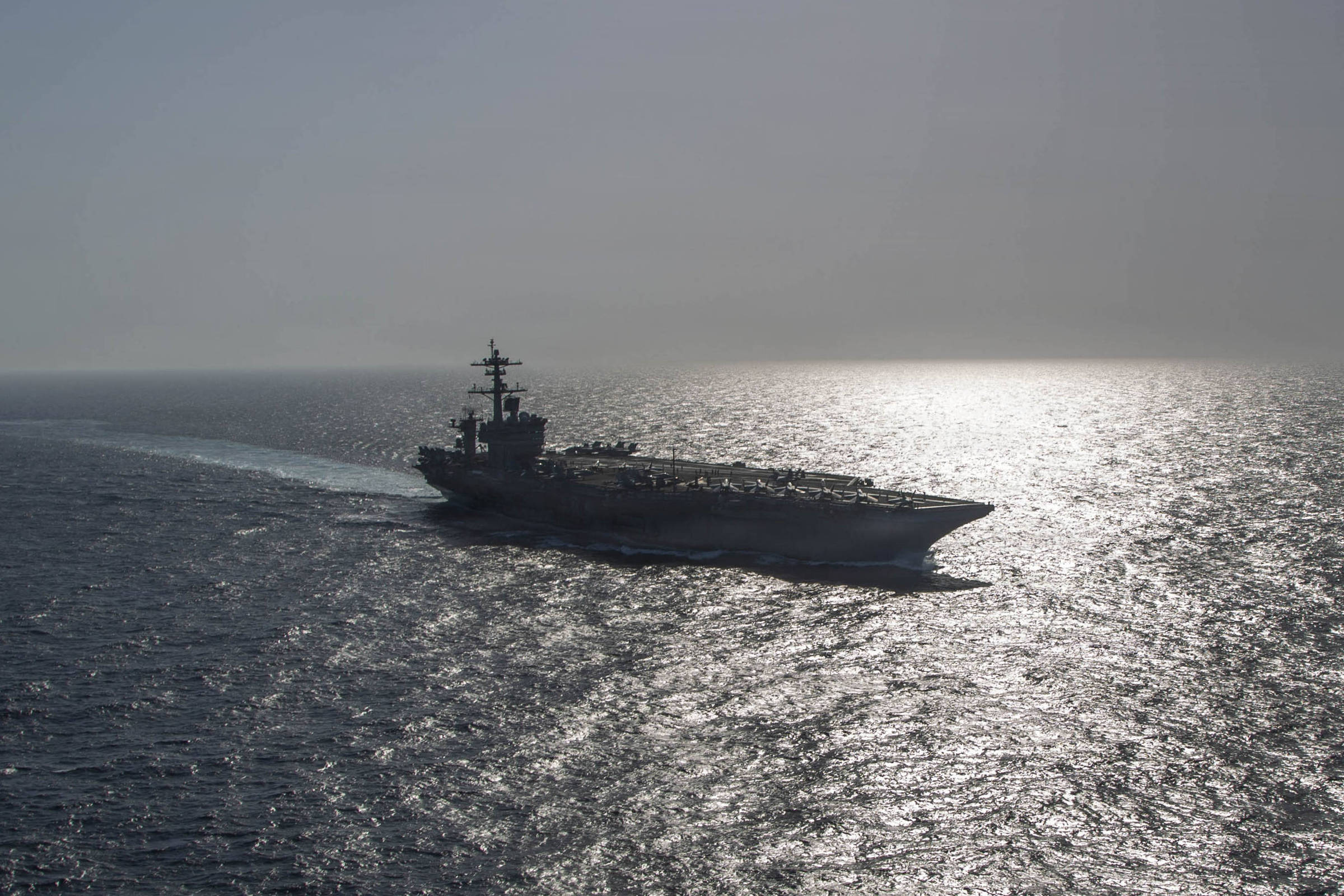 Porta-aviões USS Nimitz chega ao Caribe após indiciamento de ex-líder cubano Raúl Castro