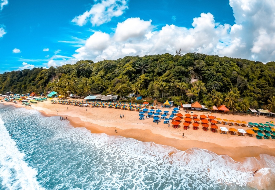 Praia do Madeiro, em Pipa (RN), é eleita uma das 100 melhores do mundo