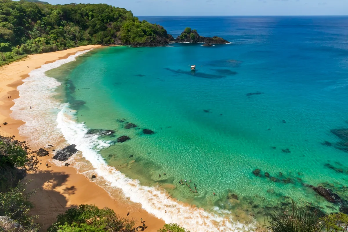 Duas praias brasileiras são eleitas entre as melhores do mundo em ranking