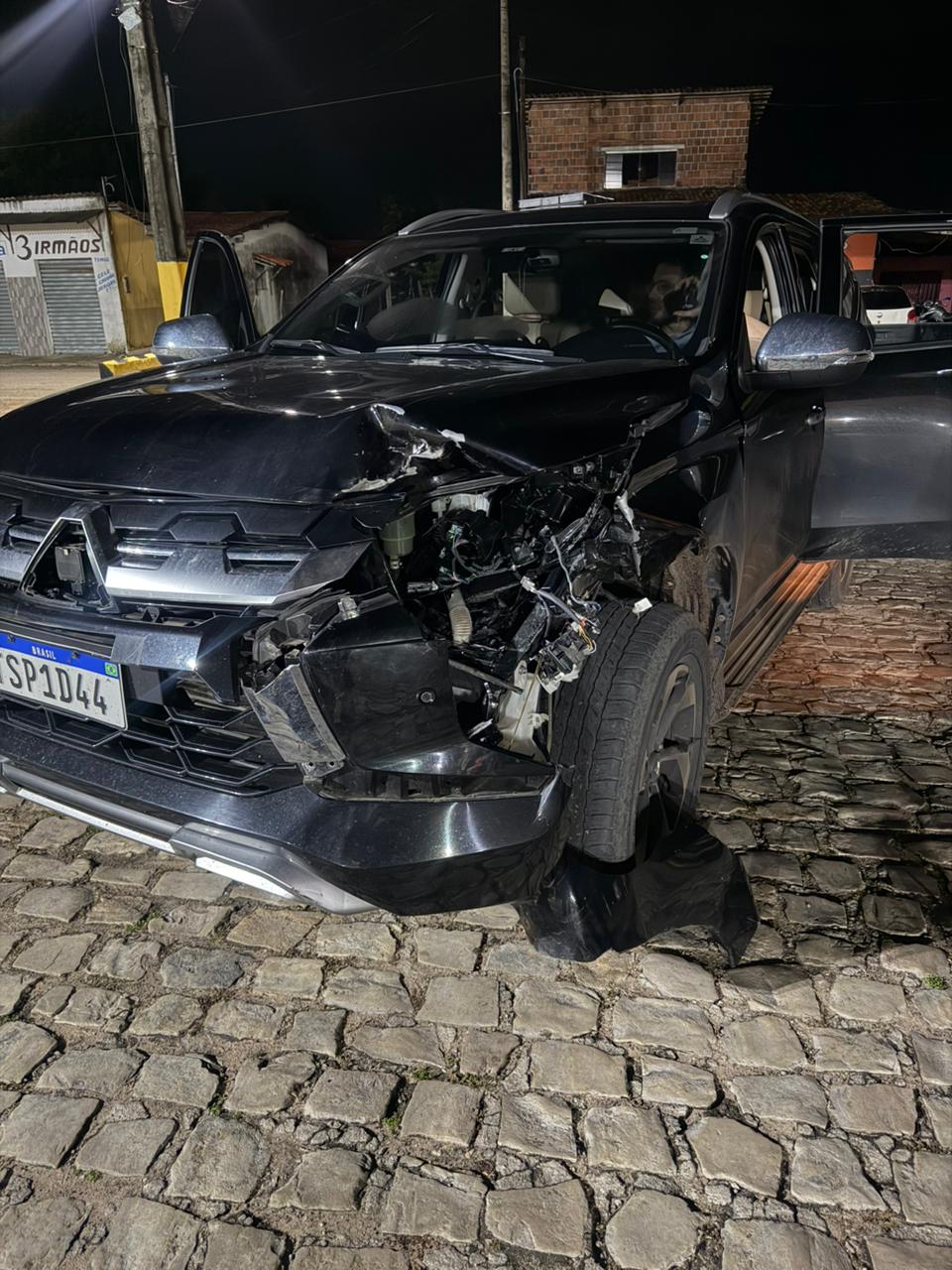 Prefeita de Pau dos Ferros sofre acidente na BR-101; todos os ocupantes passam bem