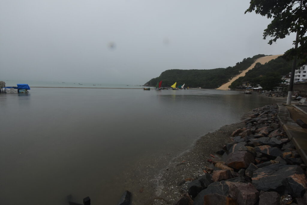 Prefeitura investe R$ 21 milhões para drenagem de Ponta Negra