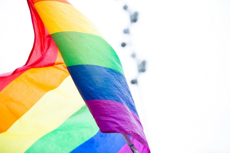 Prefeitura sanciona lei que cassa alvará por racismo e LGBTfobia em Natal