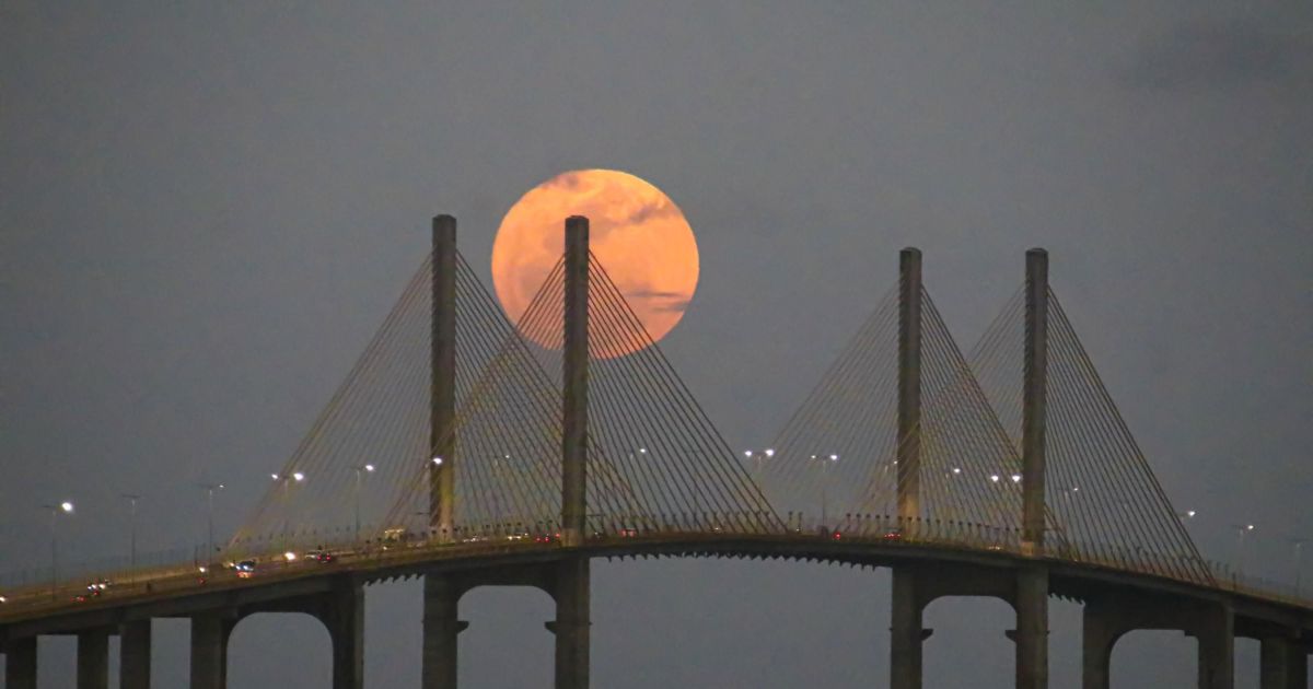 Chuvas marcam o início da semana em Natal, com previsão de estabilização a partir de quinta-feira