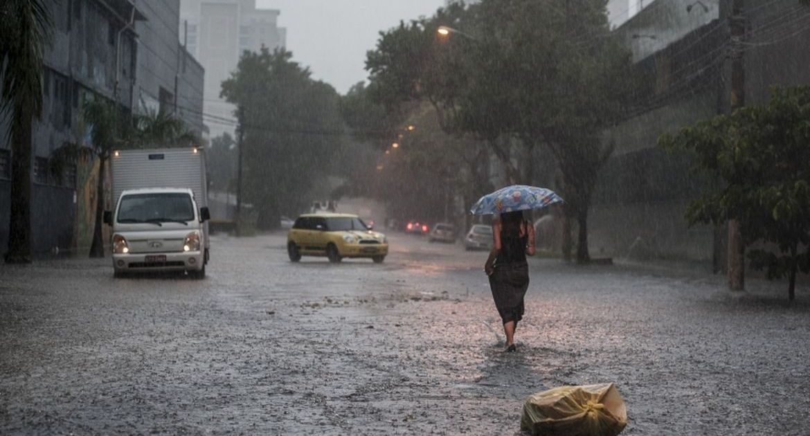 Ciclone Extratropical Forma Chuvas e Alertas em Grande Parte do Brasil Nesta Sexta-feira, 12 de Junho de 2026