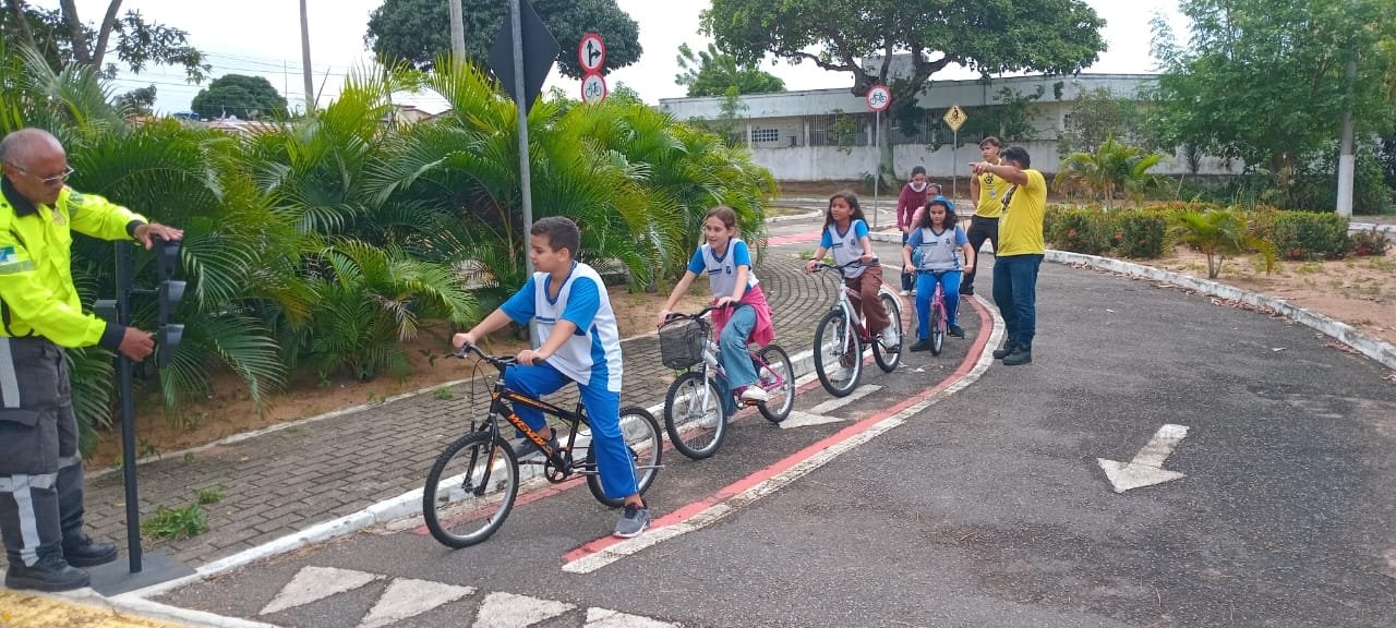 STTU transforma estudantes em agentes de conscientização para um trânsito mais seguro em Neópolis